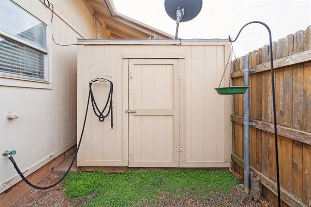 9723 Hefner Village Boulevard, Oklahoma City, OK 73162