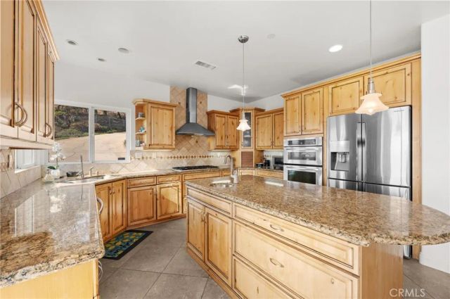 2240 Aqua Hill Road, Fallbrook, CA 92028