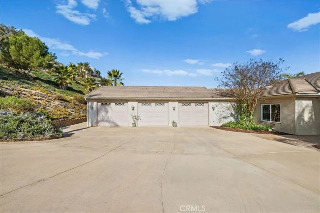 2240 Aqua Hill Road, Fallbrook, CA 92028