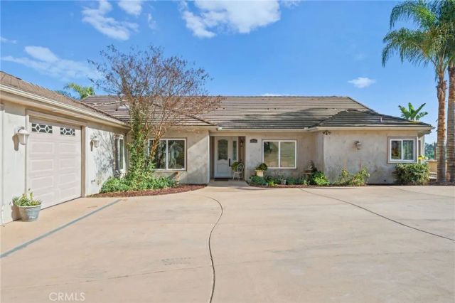 2240 Aqua Hill Road, Fallbrook, CA 92028