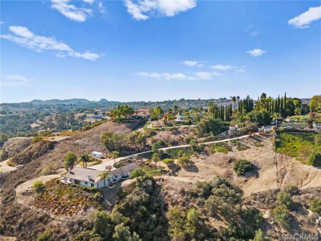 2240 Aqua Hill Road, Fallbrook, CA 92028