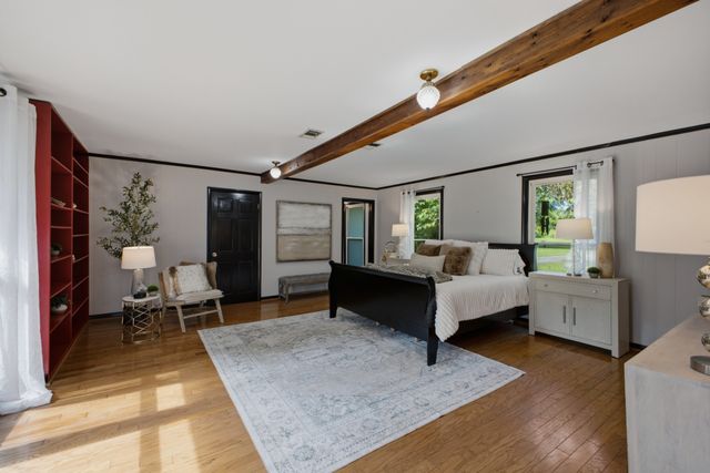202 Harpeth Hills Dr, Kingston Springs, TN 37082