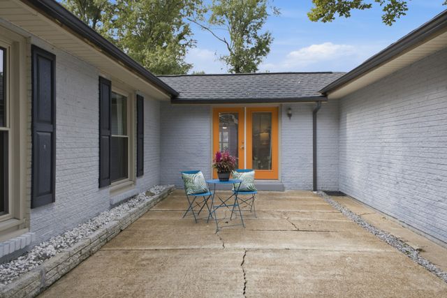 202 Harpeth Hills Dr, Kingston Springs, TN 37082