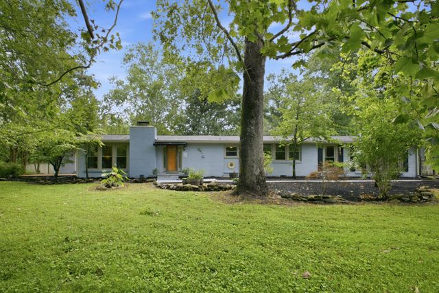 202 Harpeth Hills Dr, Kingston Springs, TN 37082