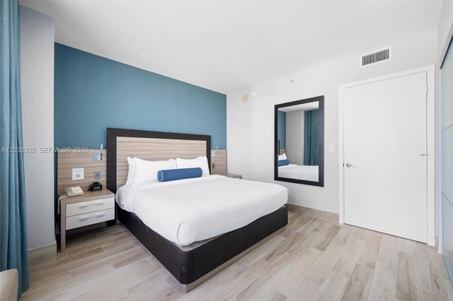 18683 Collins Ave 2503, Sunny Isles Beach, FL 33160