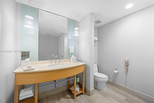 18683 Collins Ave 2503, Sunny Isles Beach, FL 33160