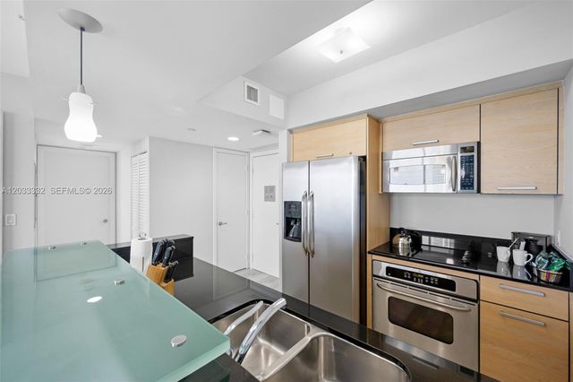 18683 Collins Ave 2503, Sunny Isles Beach, FL 33160