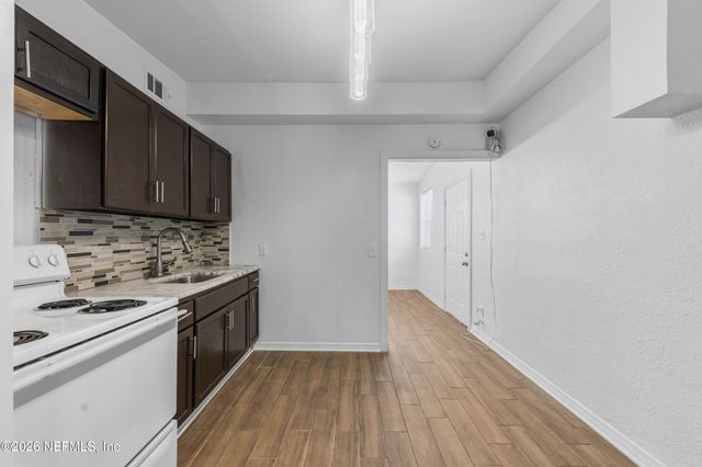 8617 3RD Avenue, Jacksonville, FL 32208