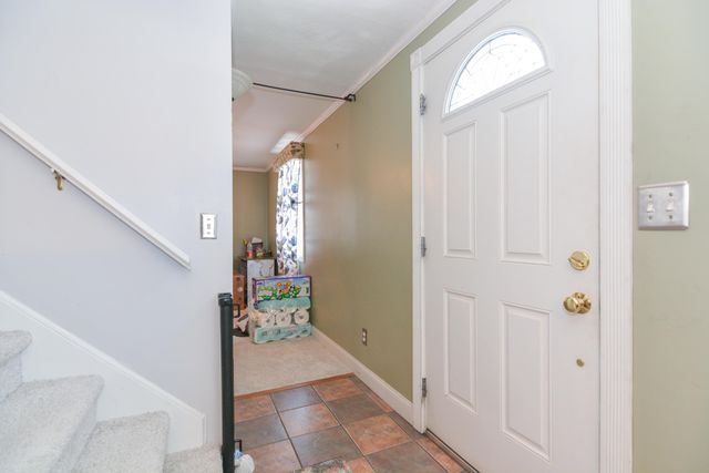 14 Millbrook Drive, Nashua, NH 03062