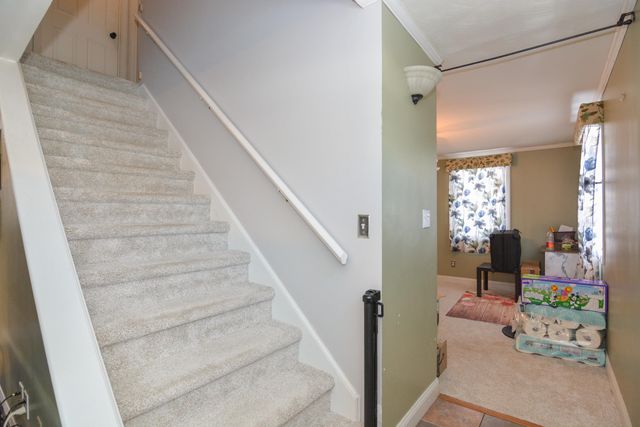 14 Millbrook Drive, Nashua, NH 03062