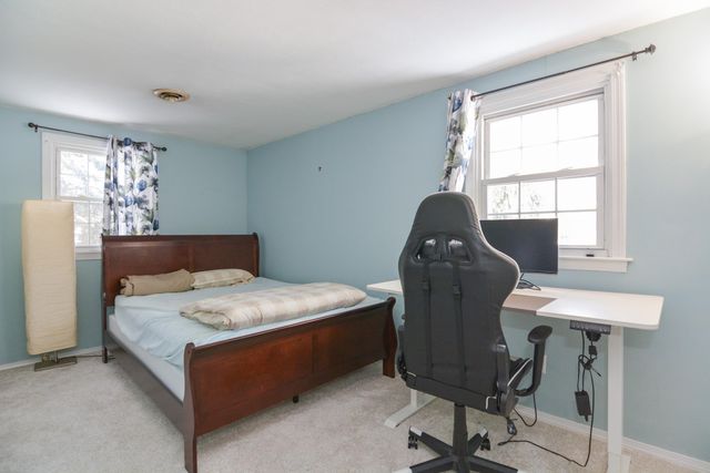 14 Millbrook Drive, Nashua, NH 03062