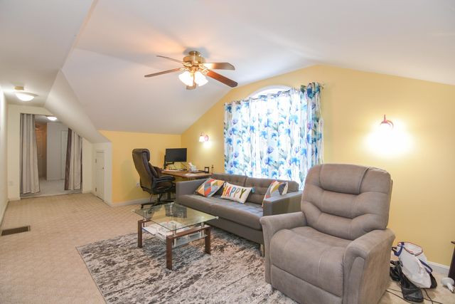 14 Millbrook Drive, Nashua, NH 03062