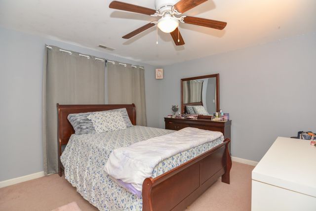 14 Millbrook Drive, Nashua, NH 03062