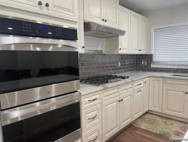 26006 CHERRY HILL Road, Dearborn Heights, MI 48127