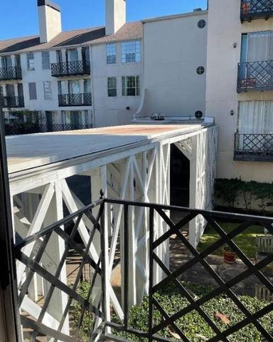 2333 Bering Drive 201, Houston, TX 77057