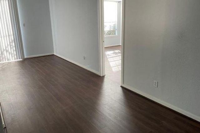 2333 Bering Drive 201, Houston, TX 77057