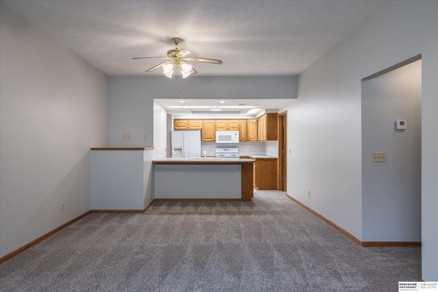 104 E Deer Lane, Plattsmouth, NE 68048