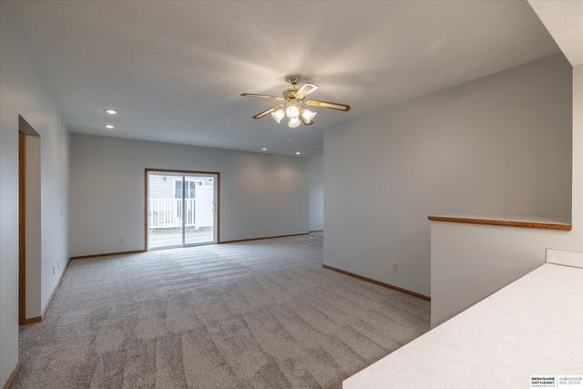 104 E Deer Lane, Plattsmouth, NE 68048