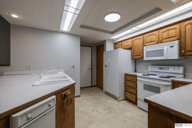 104 E Deer Lane, Plattsmouth, NE 68048