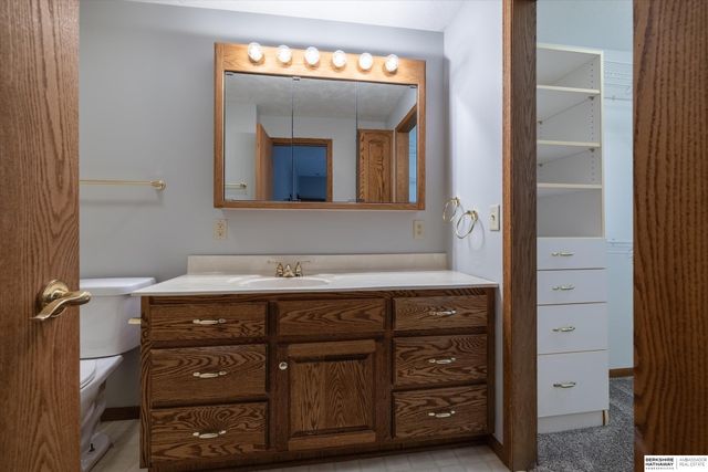 104 E Deer Lane, Plattsmouth, NE 68048