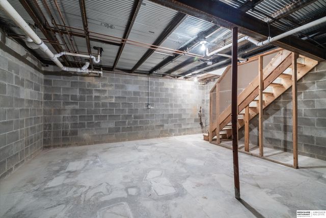 104 E Deer Lane, Plattsmouth, NE 68048