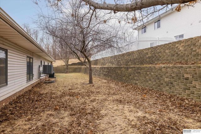 104 E Deer Lane, Plattsmouth, NE 68048
