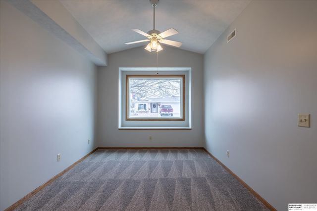 104 E Deer Lane, Plattsmouth, NE 68048