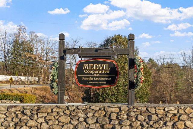 16 Roger Road, Goffstown, NH 03045