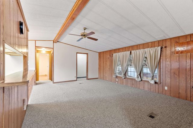 16 Roger Road, Goffstown, NH 03045