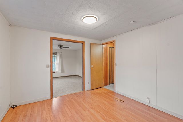 16 Roger Road, Goffstown, NH 03045