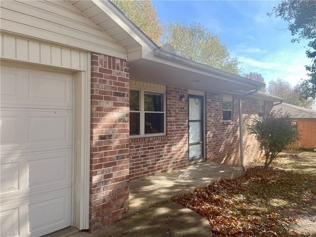 2307 Ann Street, Springdale, AR 72762