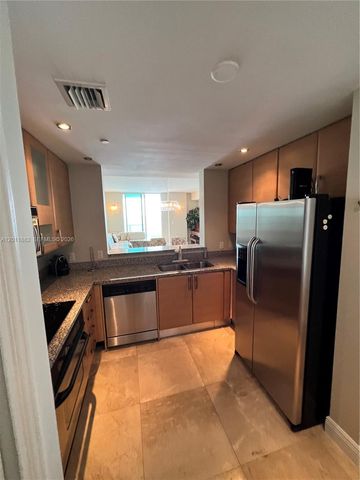 2101 Brickell Ave 3205, Miami, FL 33129