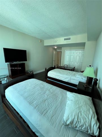 2101 Brickell Ave 3205, Miami, FL 33129