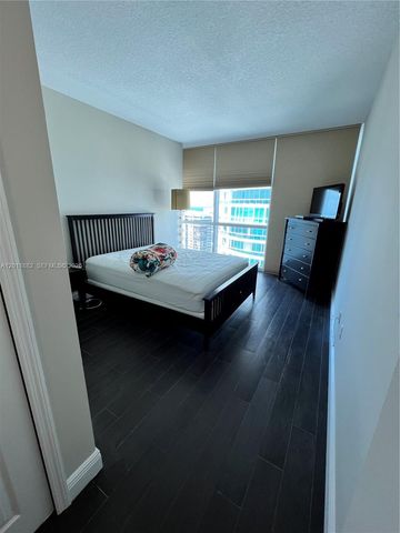 2101 Brickell Ave 3205, Miami, FL 33129