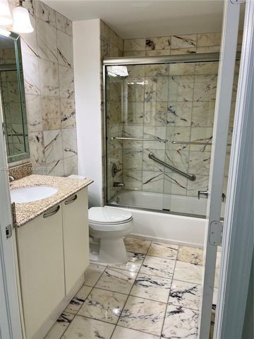 2101 Brickell Ave 3205, Miami, FL 33129