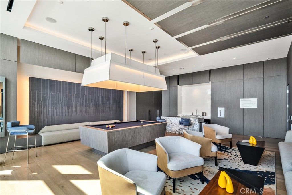 Image 36 of property listing at 877 Francisco St 805, Los Angeles, CA 90017