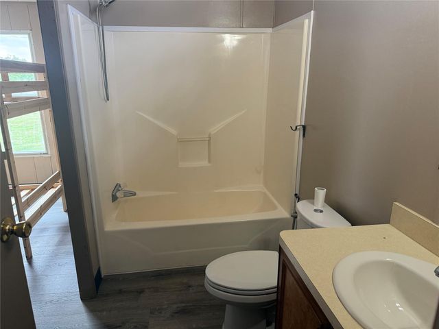 1841 County Road 382, Rosharon, TX 77583