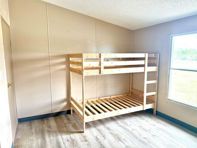 1841 County Road 382, Rosharon, TX 77583