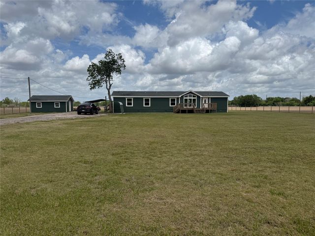 1841 County Road 382, Rosharon, TX 77583