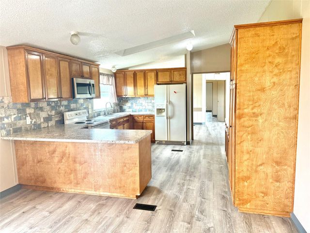 1841 County Road 382, Rosharon, TX 77583