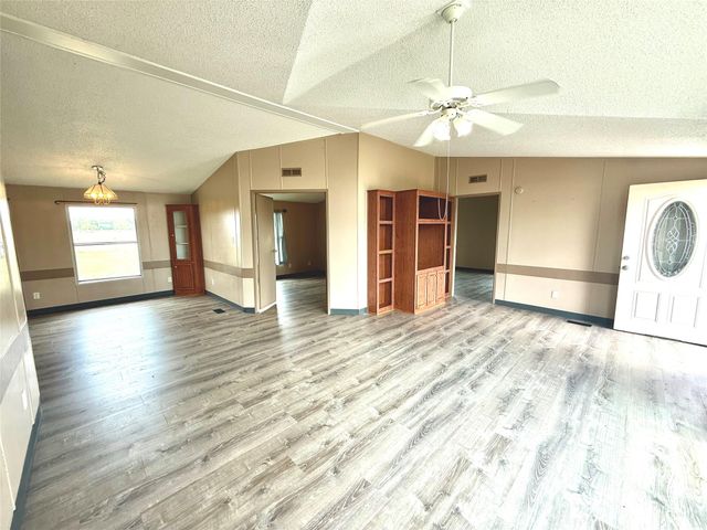 1841 County Road 382, Rosharon, TX 77583