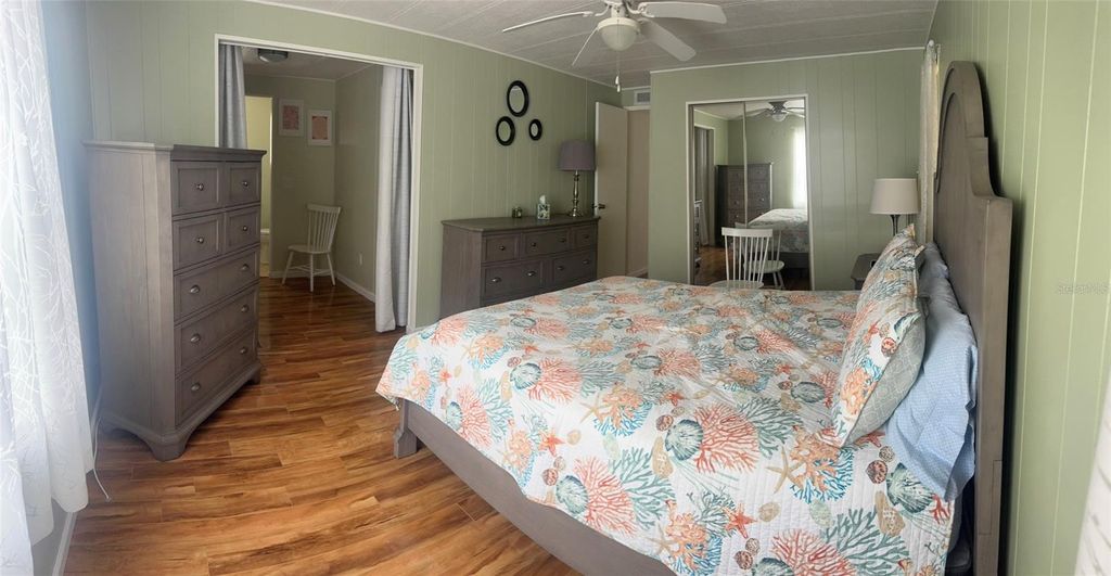 Image 3 of property listing at 3301 ALT 19 254, Dunedin, FL 34698