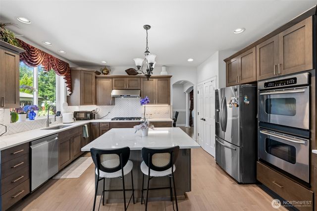 2401 12th Avenue NW, Puyallup, WA 98371