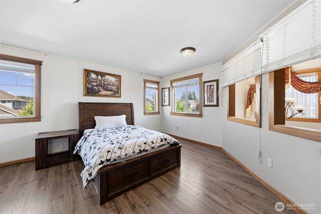 2401 12th Avenue NW, Puyallup, WA 98371