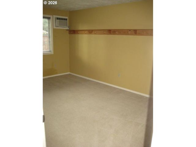 4254 SNOOPY Ct, Salem, OR 97301