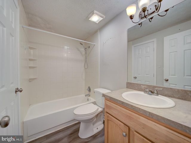 10 BEXHILL CT, Waldorf, MD 20602