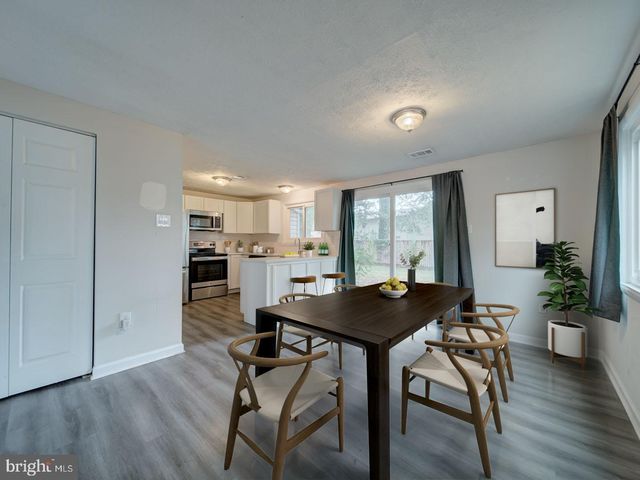 10 BEXHILL CT, Waldorf, MD 20602