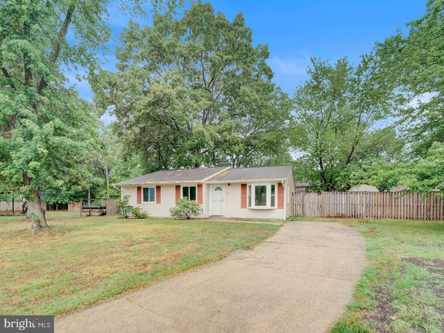 10 BEXHILL CT, Waldorf, MD 20602