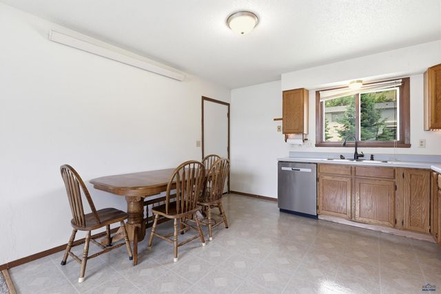12716 DORIS DR, Black Hawk, SD 57718