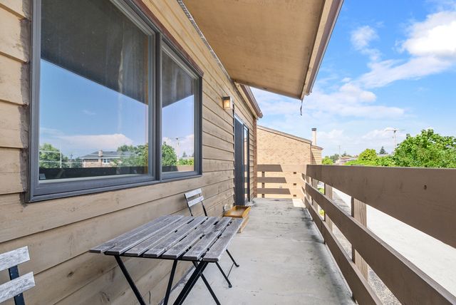 14475 S Ravinia Avenue 9, Orland Park, IL 60462